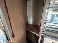 P 18Knaus Sky Wave R21 Camper Usato Semintegrale Camper D'Occasione Per 4Persone Con Letto Francese